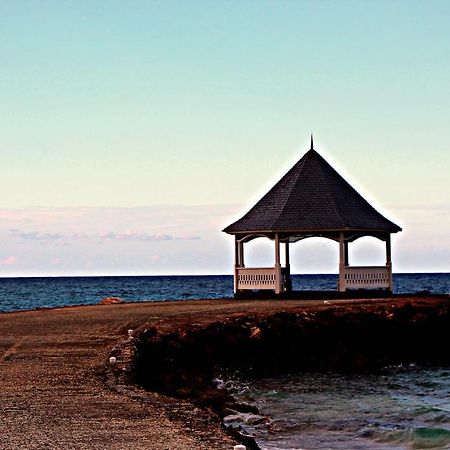 Sol Mar Villa Duncans Buitenkant foto